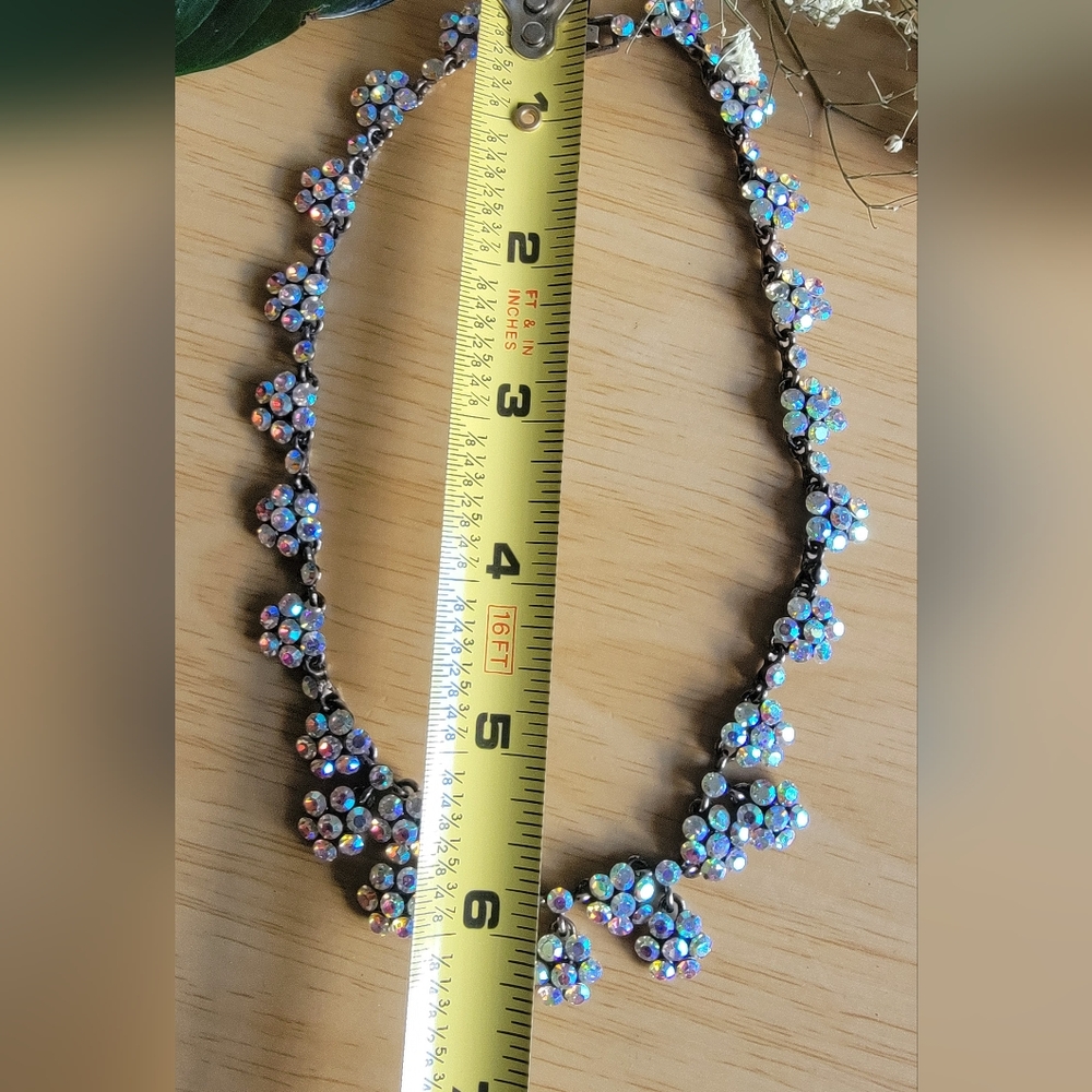 Vintage Elegant Floral Statement Crystal Necklace - Picture 6 of 7